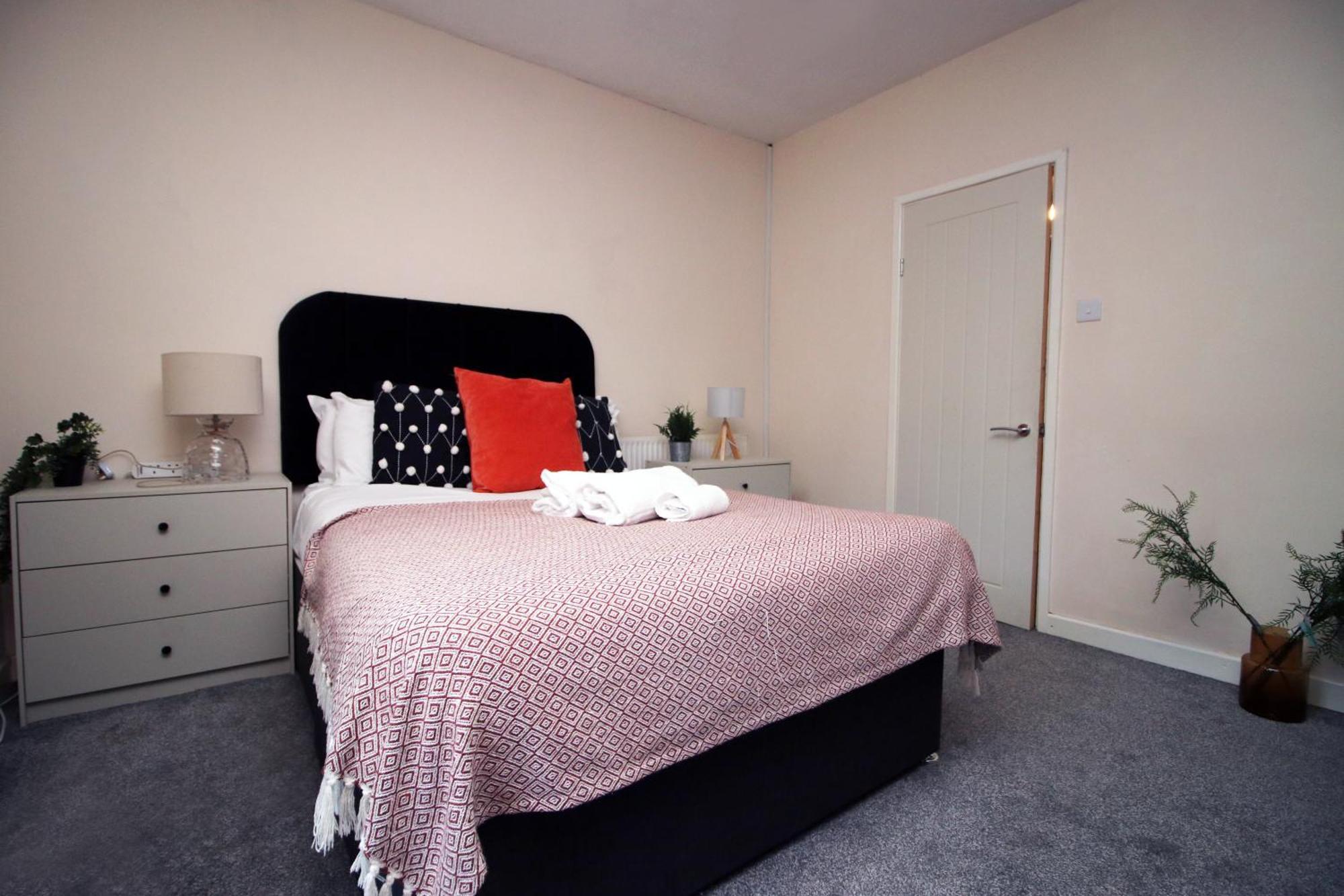 Cosy 3Br Home, Scenic Views, Ideal For Walks & Work Abertillery Zewnętrze zdjęcie