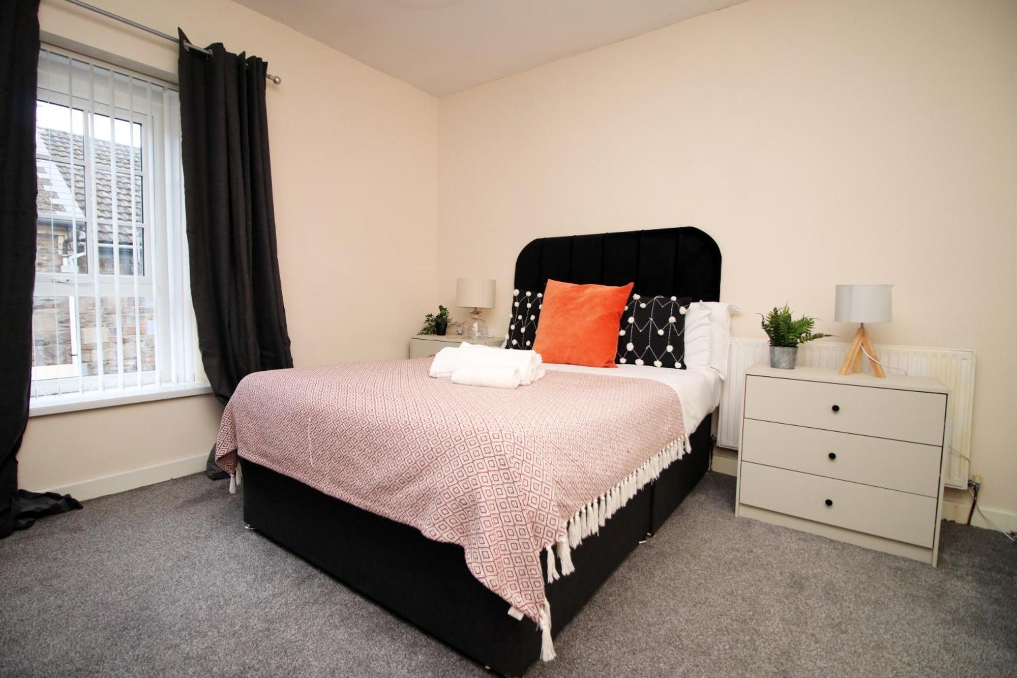 Cosy 3Br Home, Scenic Views, Ideal For Walks & Work Abertillery Zewnętrze zdjęcie